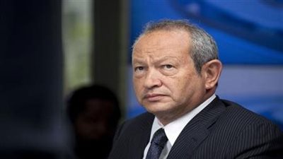 بعدما دخل في حوار طريف.. نجيب ساويرس عن عمرو عبد الجليل: فنان كوميدي عظيم (صور)