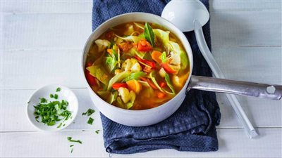 طريقة عمل شوربة الملفوف الحارقة للدهون.. رجيم فعال لمدة شهر