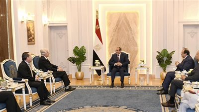 الرئيس السيسي يستقبل مدير الاستخبارات المركزية الأمريكية 