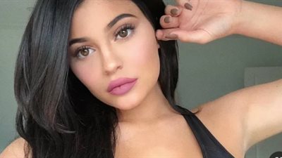  أجمل إطلالات عارضة الأزياء الشهيرة كايلي جينر حديث السوشيا ميديا (صور)