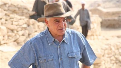 تعود إلى عصر الدولة القديمة.. صور توضح أصول الاكتشافات الأثرية التي أعلن عنها 