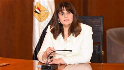 وزيرة الهجرة تتابع عن كثب موقف المصريين المصابين بحادث سفينة البحر الأسود 