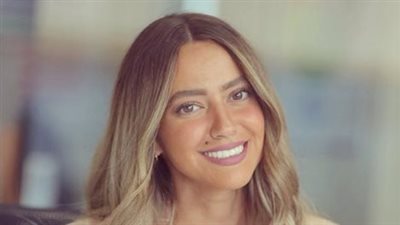 الفنانة المصرية هند عبدالحليم تؤكد أن شائعة اعتزالها الفن بعد الزواج أثرت على مسيرتها الفنية