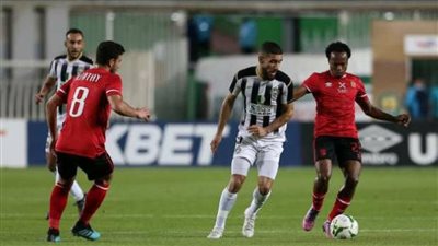 أحمد القندوسي.. من هو اللاعب الجزائري الذي خطفه الأهلي من الزمالك؟