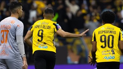 شوط الطرد بسبب طارق حامد.. الاتحاد يتفوق على الفيحاء في السوبر السعودي