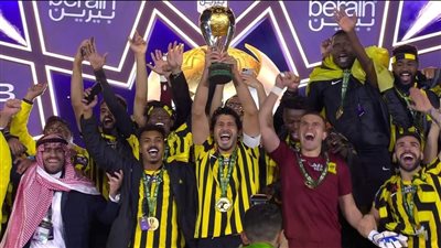 أحمد حجازي.. الاتحاد يحتفي بالقائد الذهبي رقم 22 في تاريخه