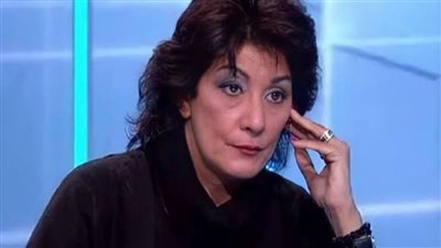 بملابس سوداء تجسد امرأة صعيدية.. سماح أنور تفاجئ جمهورها بصورة من كواليس مسلسل 