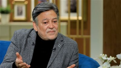 خلال لقائه مع الإعلامي عمرو الليثي.. عماد رشاد يكشف آخر طلبات فاروق الفيشاوي قبل وفاته (فيديو)