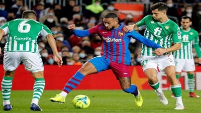 موعد مباراة برشلونة وريال بيتيس في الدوري الإسباني.. ومعلقي المبارة