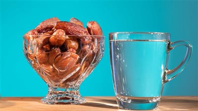 فوائد التمر للرضع في الشهر الأول.. عناصر غذائية متعددة ولكن بشروط