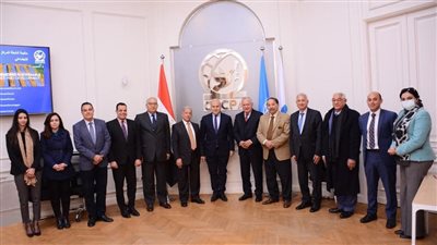 مركز القاهرة الدولي يستقبل وفدًا من أعضاء مجلس إدارة المجلس المصري للشئون الخارجية