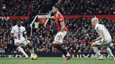 مانشستر يونايتد يحقق فوزا صعبًا على كريستال بالاس في الدوري الإنجليزي