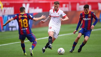  موعد مباراة برشلونة ضد إشبيلية في الدوري الإسباني.. والقنوات الناقلة