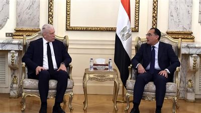 رئيس الوزراء يلتقي الرئيس الصربي الأسبق 