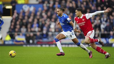 السقوط الثاني.. إيفرتون يُفجر المفاجأة ويهزم أرسنال المتصدر