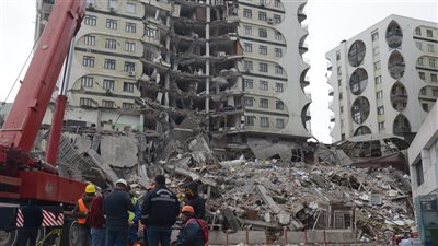 اخر اخبار الزلزال.. شاهد فيديوهات تحبس الأنفاس من زلزال تركيا وسوريا