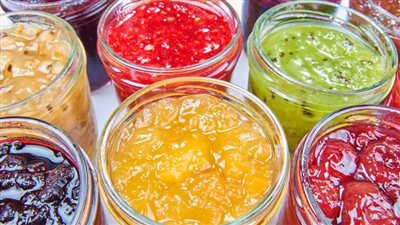 أبرزها تهدئة الإحساس بالحرقان في الحلق.. خبيرة تغذية علاجية تكشف فوائد المربى الصحية المذهلة