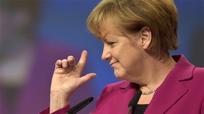 ميركل تُعبّر عن قلقها العميق من دور إيلون ماسك في الحكومة الأمريكية المقبلة