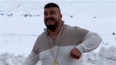 مات أم ما زال حيًا.. حقيقة خبر وفاة الشهير ياسين جنكيز جراء الزلزال الذي ضرب تركيا (صور)