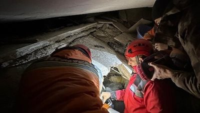 بأعجوبة... قصة صمود وإنقاذ طفل 4 أيام تحت الأنقاض بعد زلزال تركيا المدمر (تفاصيل مُُثيرة)