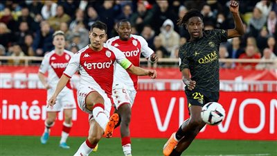 باريس سان جيرمان يسقط بثلاثية أمام موناكو في الدوري الفرنسي