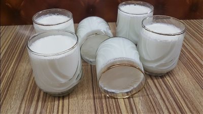 طريقة عمل الزبادي دون فرن ولا ماكينة.. بمكونين فقط