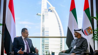 خلال قمة الحكومات العالمية في دبي... رئيس الحكومة في اليمن يكشف كواليس اللقاء مع رئيس دولة الإمارات
