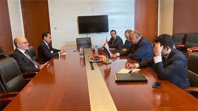 وزير الخارجية يلتقي مع وزير خارجية تونس