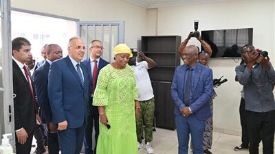 وزير الري يتفقد مركز التنبؤ بالأمطار والتغيرات المناخية بالعاصمة الكونغولية كينشاسا