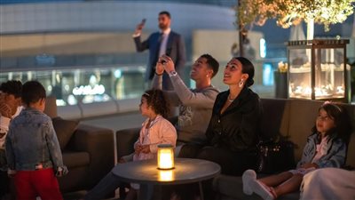 شاهد.. رونالدو ينتقل إلى قصره الجديد في الرياض احتفاءً بوالدته (صور)